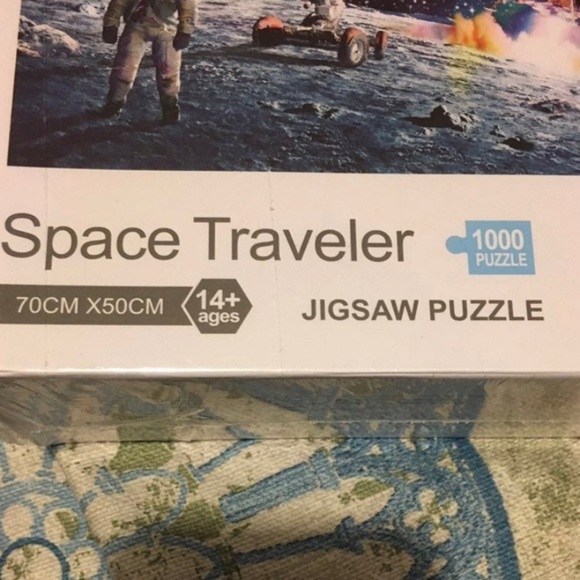 Space Traveler 1000 Piece Puzzle - Picture 3 of 4
